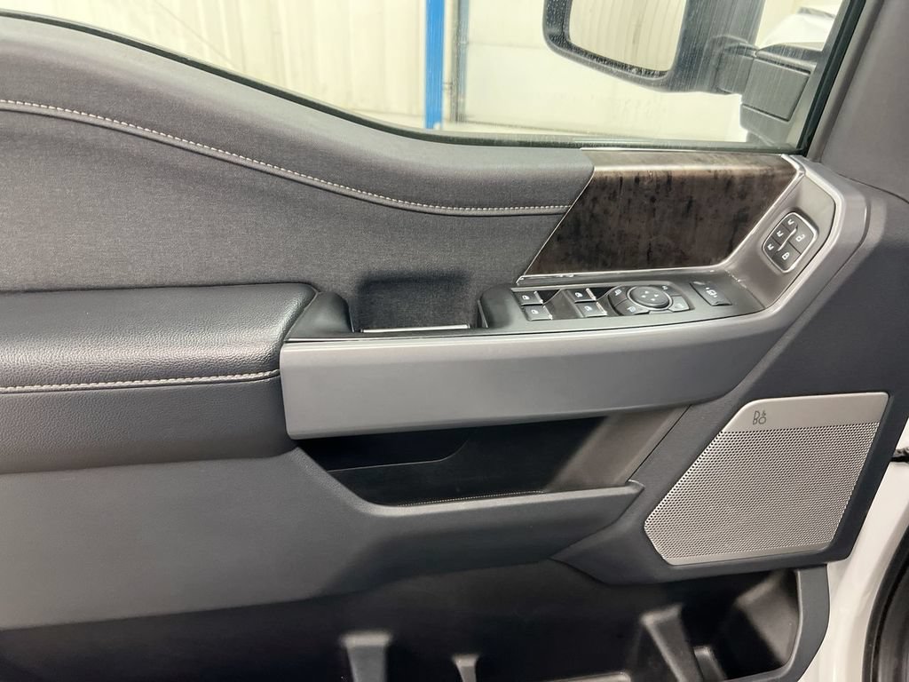 Used 2024 Ford F250 Lariat AWD/4WD image 21