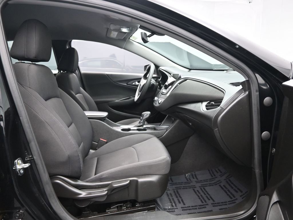 Used 2022 Chevrolet Malibu LT FWD image 31