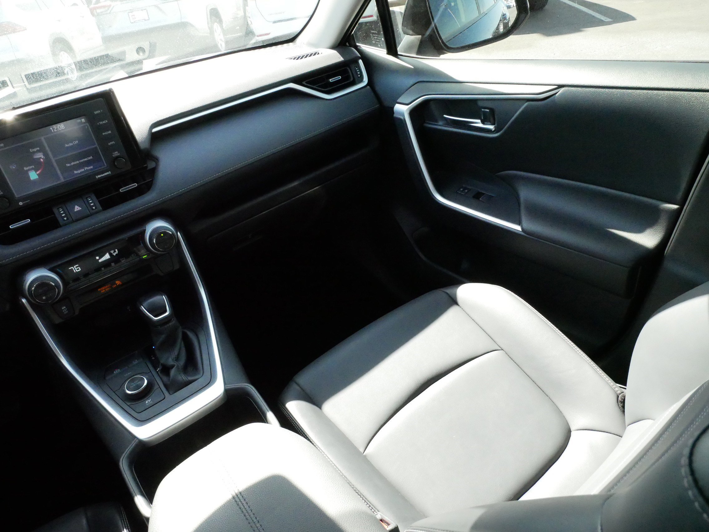 Certified 2022 Toyota RAV4 XLE Premium AWD/4WD image 11