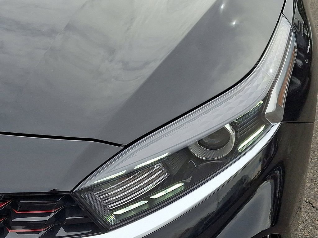 Used 2024 Kia Forte GT-Line w/ GT-Line Premium Package image 10