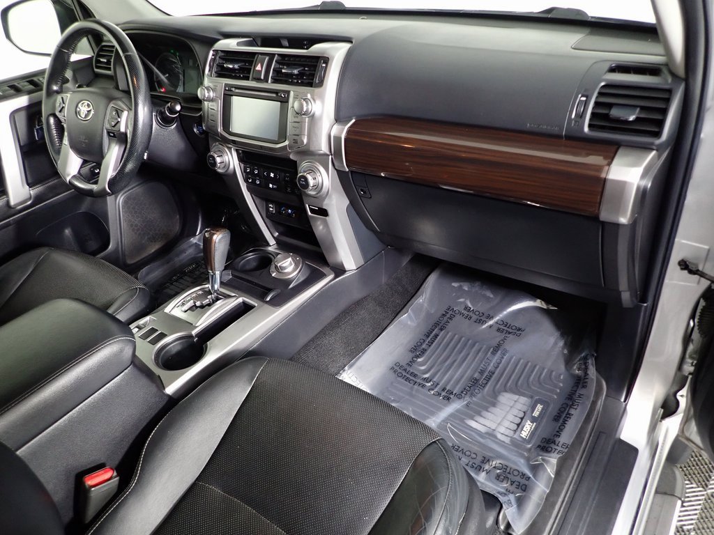 Used 2014 Toyota 4Runner Limited image 38
