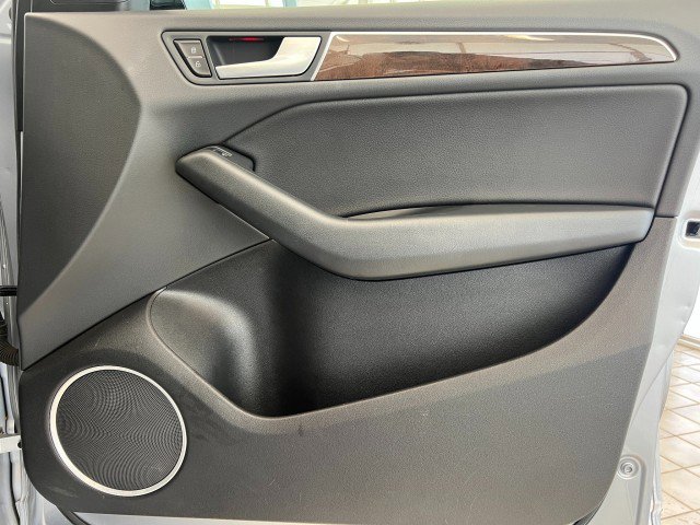 Used 2016 Audi Q5 2.0T Premium Plus w/ Technology Package image 16