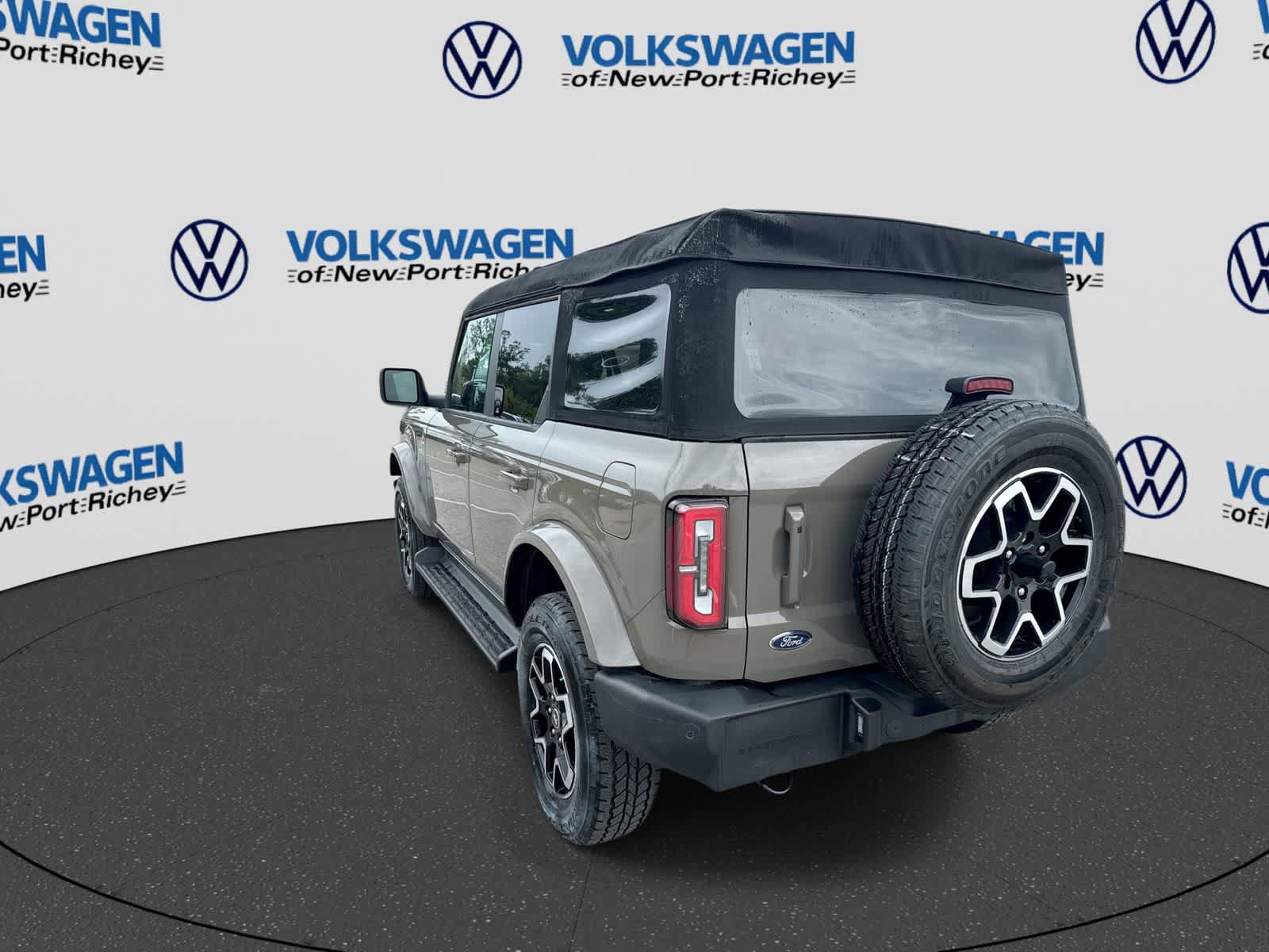 Used 2025 Ford Bronco Outer Banks AWD/4WD image 12