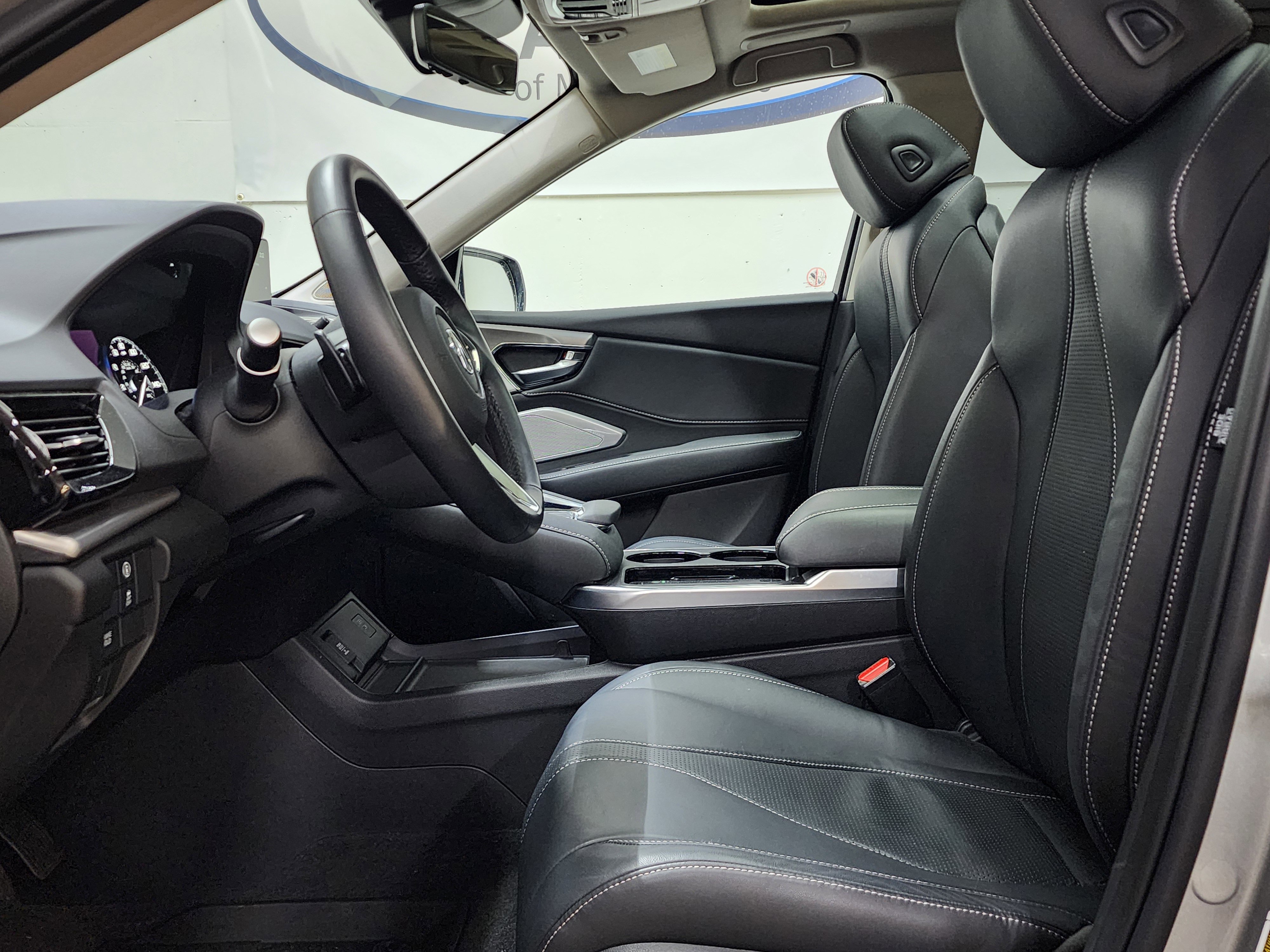 Used 2025 Acura RDX SH-AWD w/ Technology Package image 13