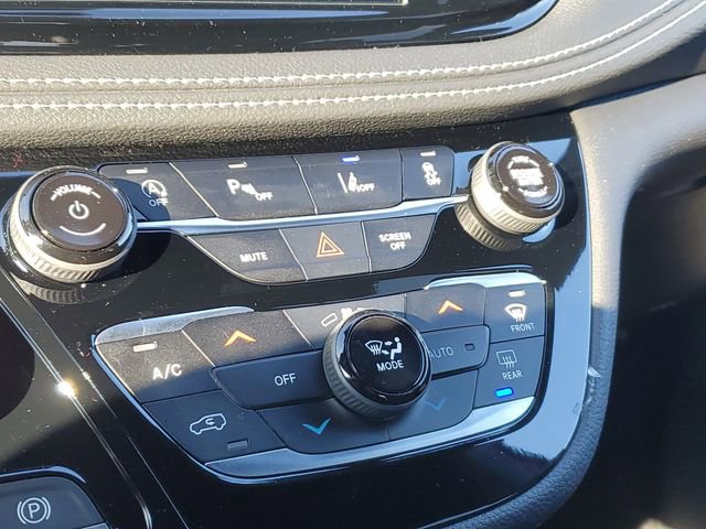 New 2026 Chrysler Pacifica Select FWD image 20