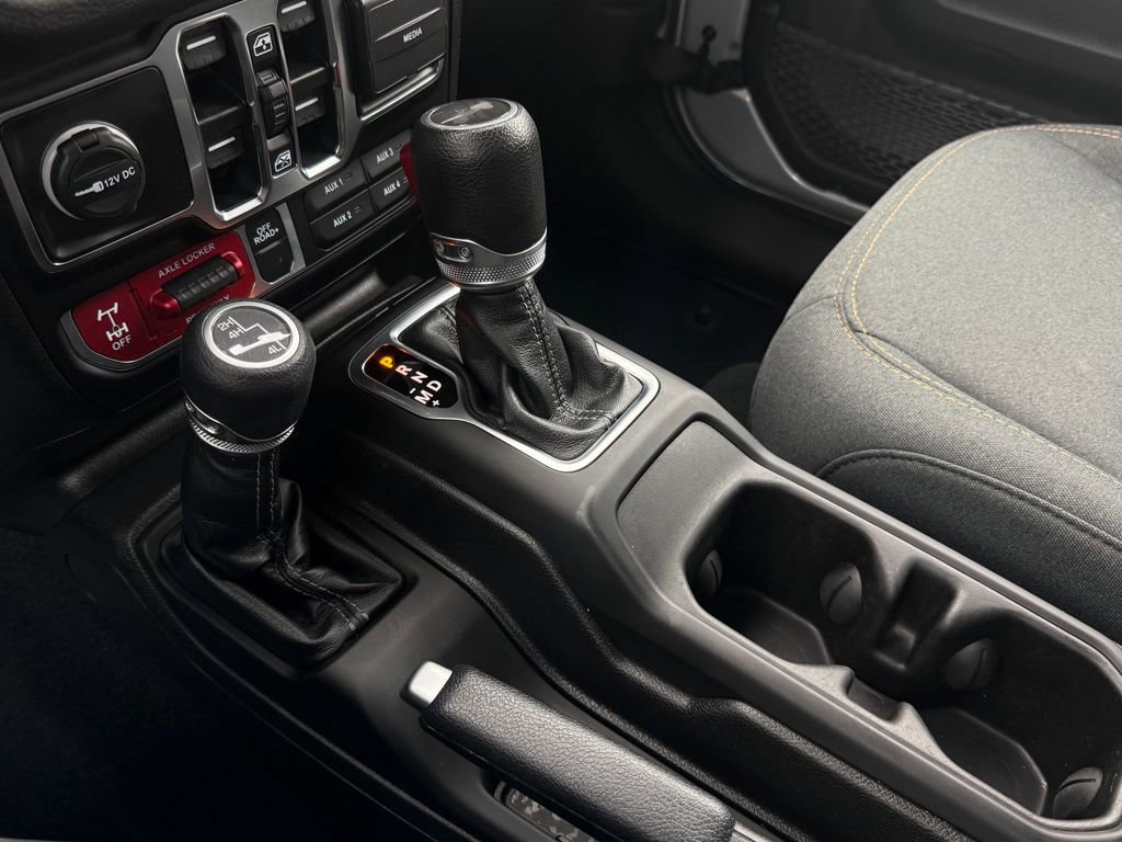 Used 2024 Jeep Wrangler Willys image 27