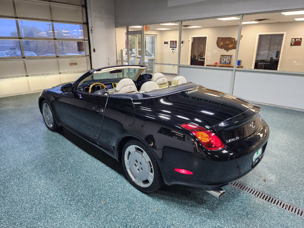 Used 2003 Lexus SC 430 Convertible image 18
