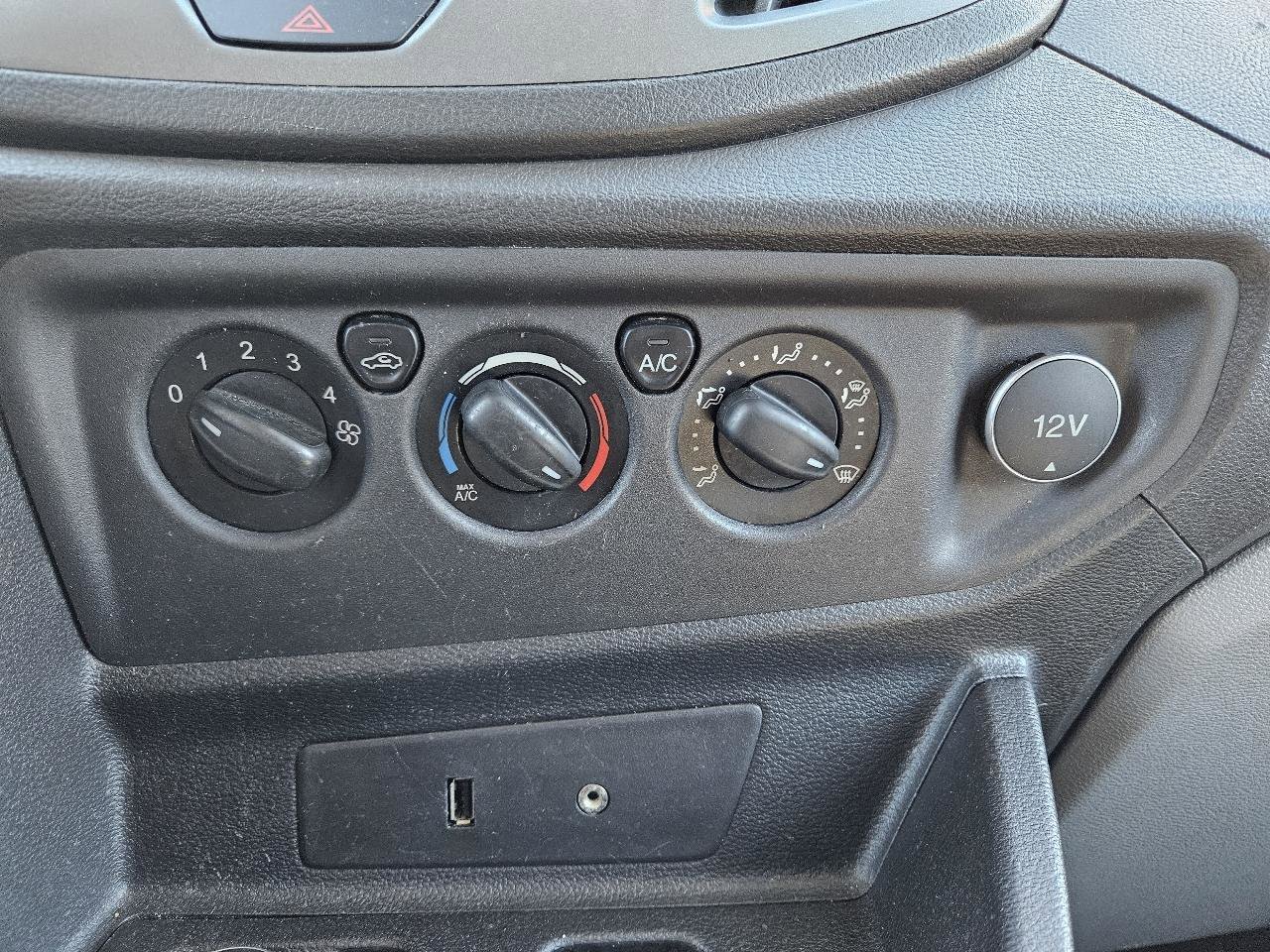 Used 2016 Ford Transit 250 148 High Roof Extended image 41