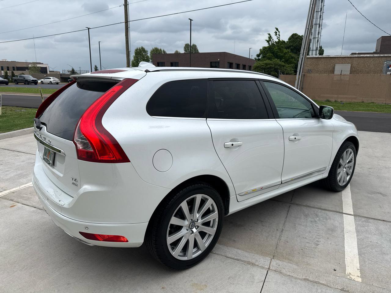 Used 2015 Volvo XC60 T6 Platinum w/ Inscription Package AWD/4WD image 10