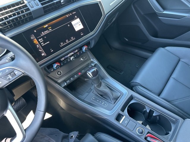 New 2025 Audi Q3 2.0T Premium image 31