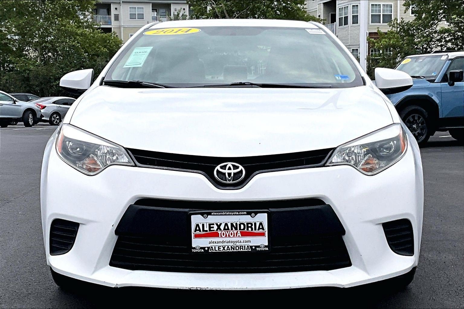 Used 2014 Toyota Corolla LE FWD image 3