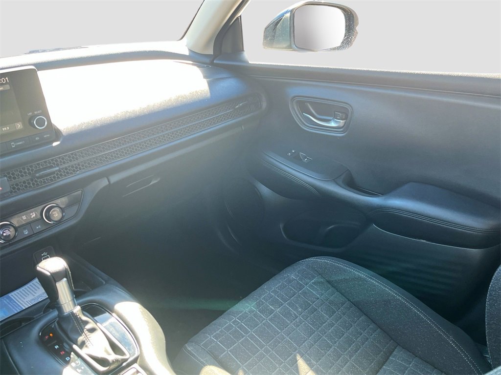 Used 2023 Honda HR-V LX image 21