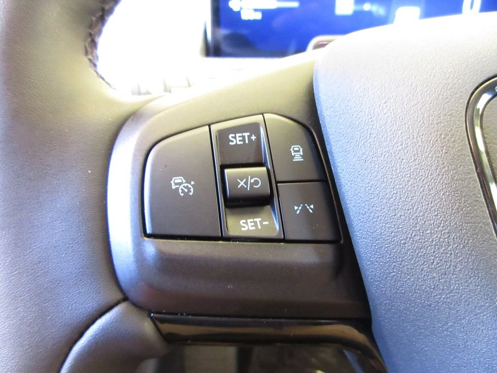 Certified 2025 Ford Mustang Mach-E Premium RWD image 15