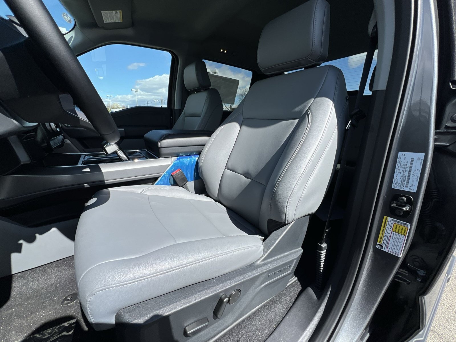 New 2025 Ford F150 Lightning Flash AWD/4WD image 13