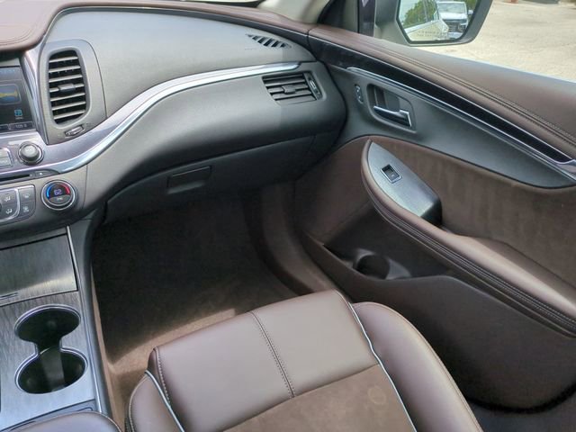 Used 2015 Chevrolet Impala LT w/ Convenience Package FWD image 20