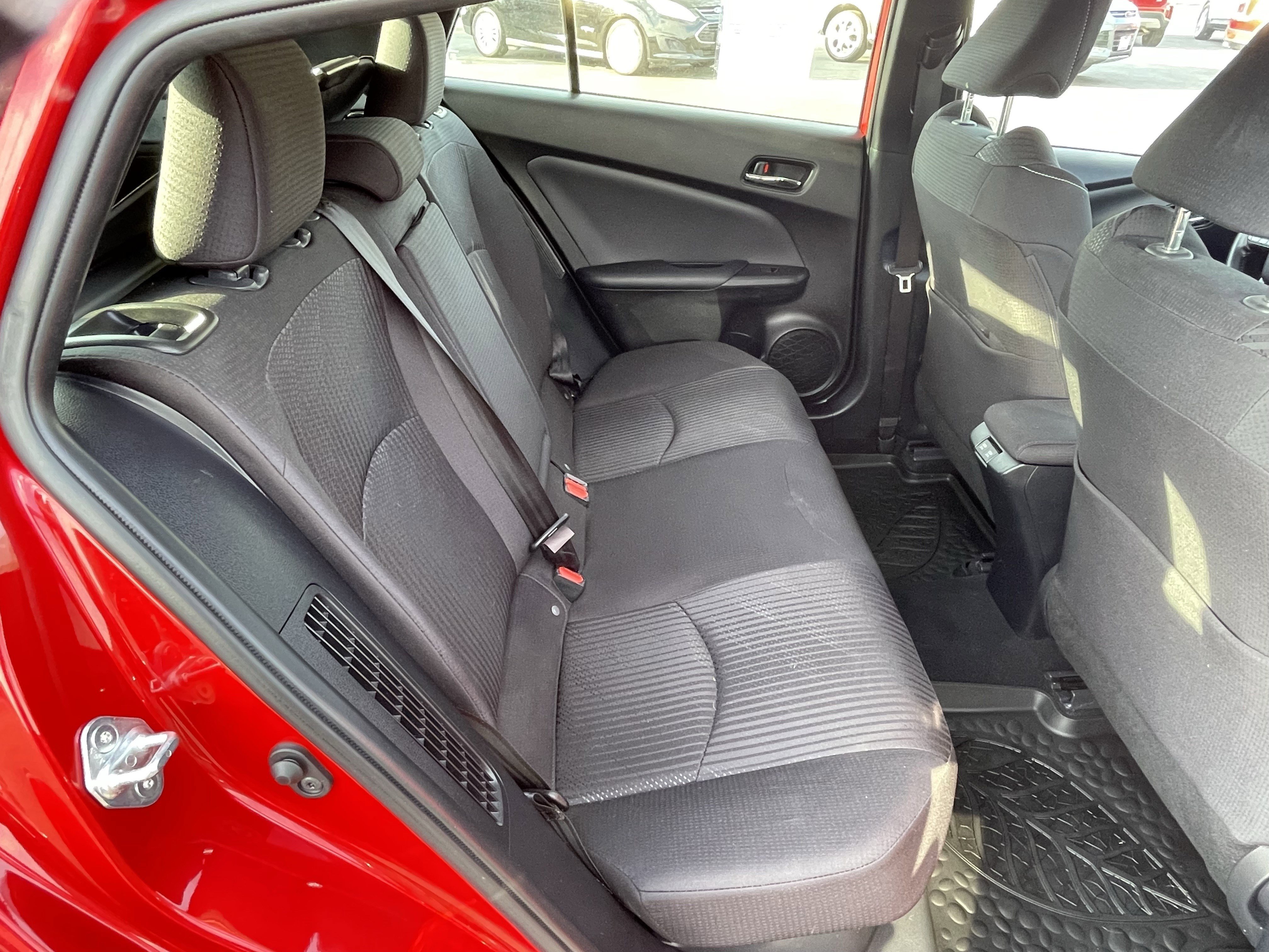 Used 2020 Toyota Prius Prime LE image 37