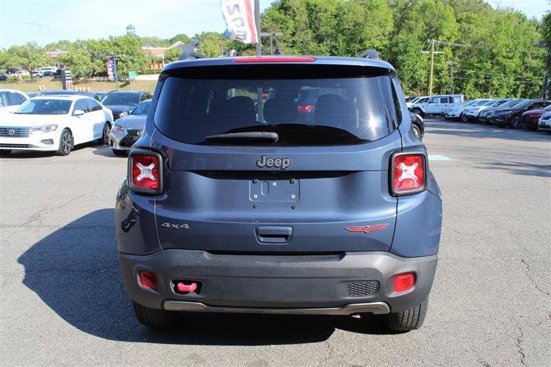 Used 2021 Jeep Renegade Trailhawk AWD/4WD image 4