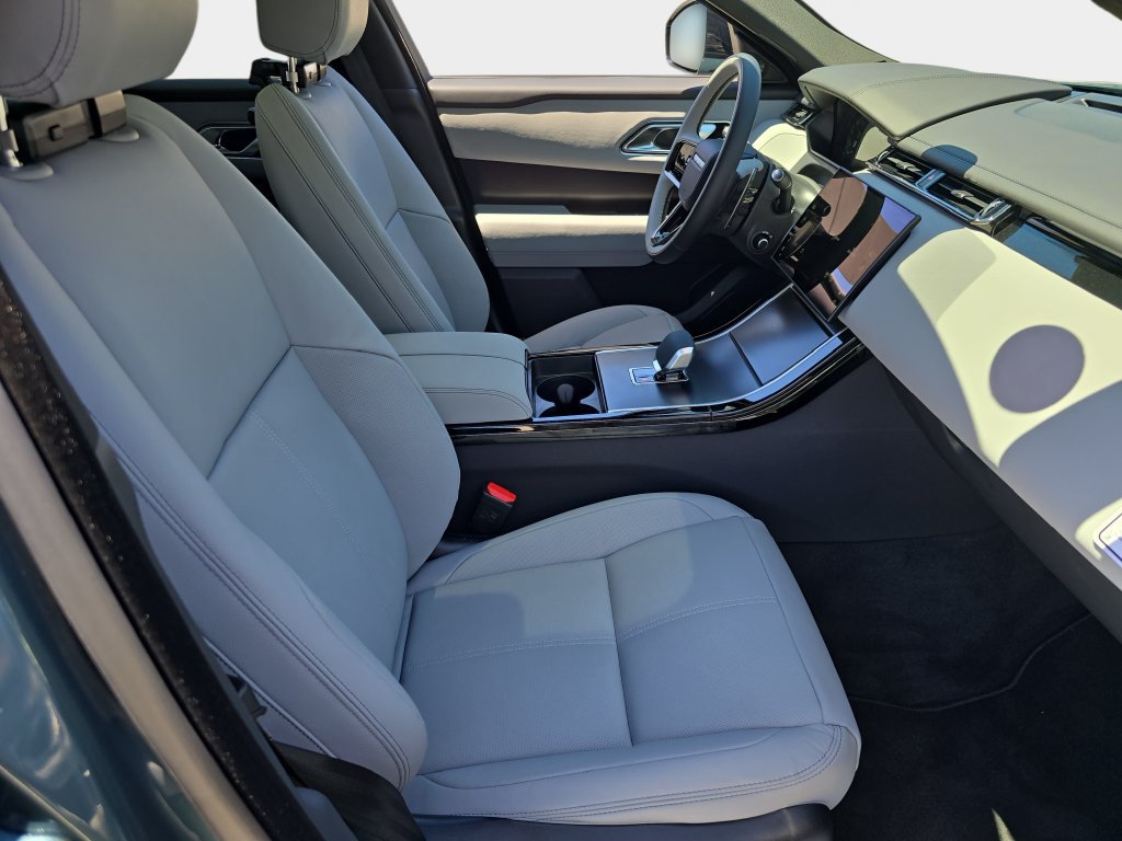 New 2026 Land Rover Range Rover Velar Belgravia AWD/4WD image 10