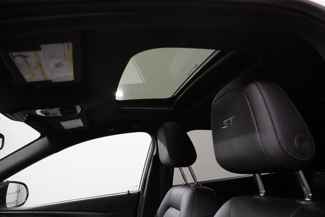 Used 2025 Buick Envista Sport Touring w/ Convenience I Package FWD image 14