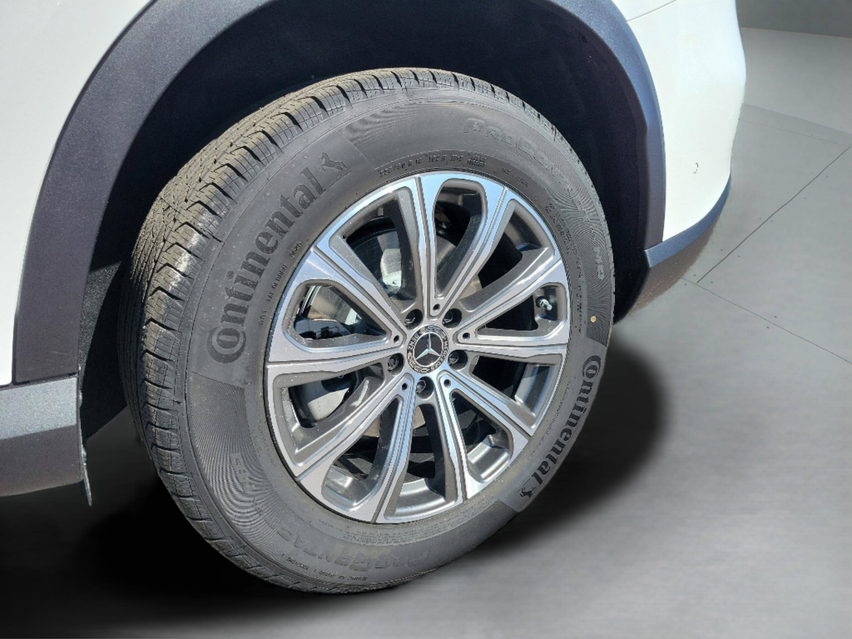 Certified 2026 Mercedes-Benz GLC 300 image 32