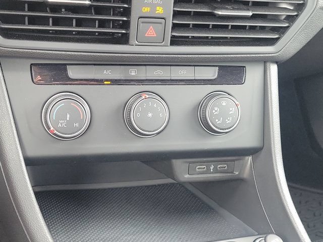 Used 2022 Volkswagen Jetta Sport FWD image 23