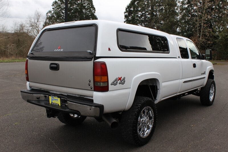Used 2003 GMC Sierra 2500 SLE w/ Skid Plate Package AWD/4WD image 4