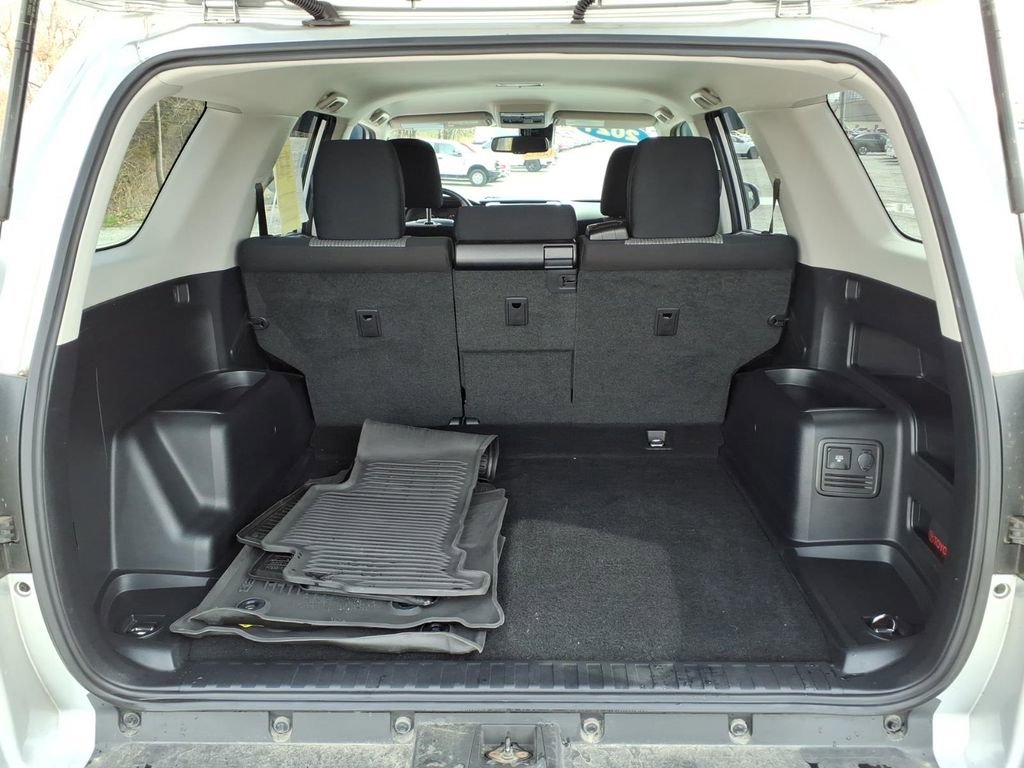 Used 2021 Toyota 4Runner SR5 RWD image 18