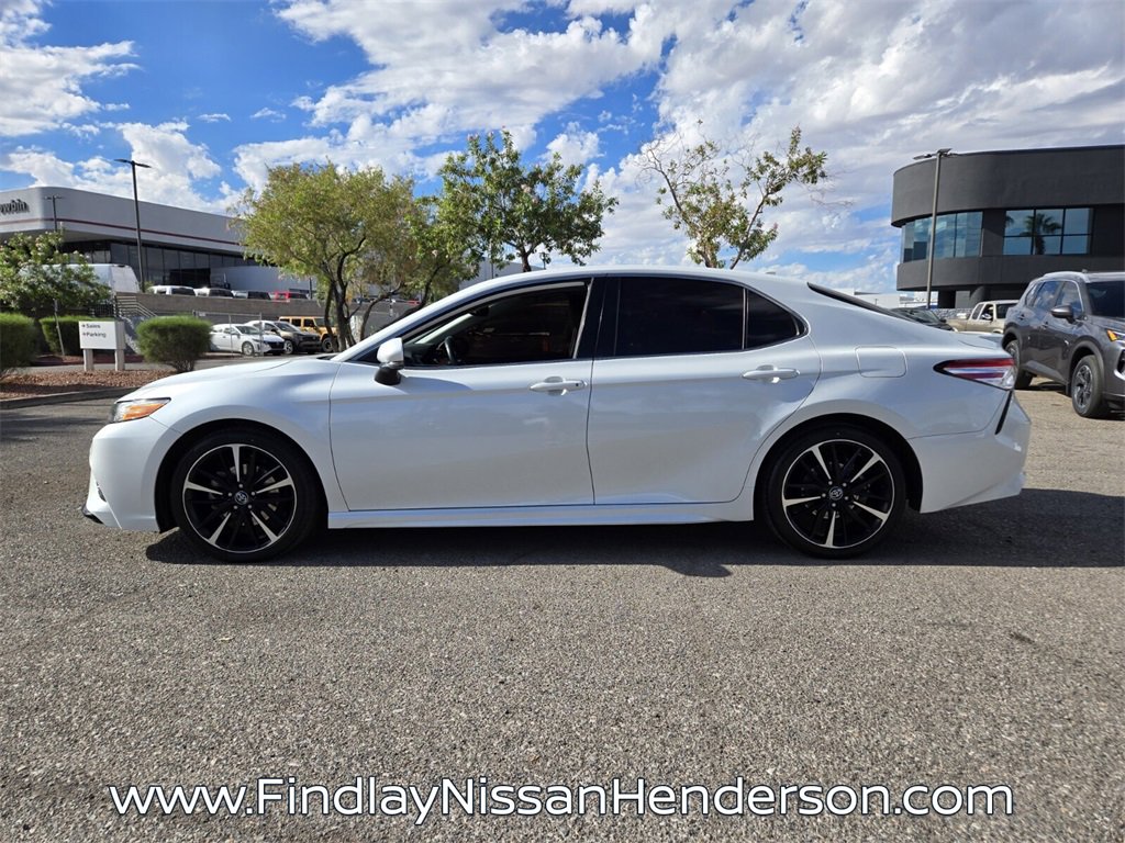 Used 2020 Toyota Camry XSE image 3