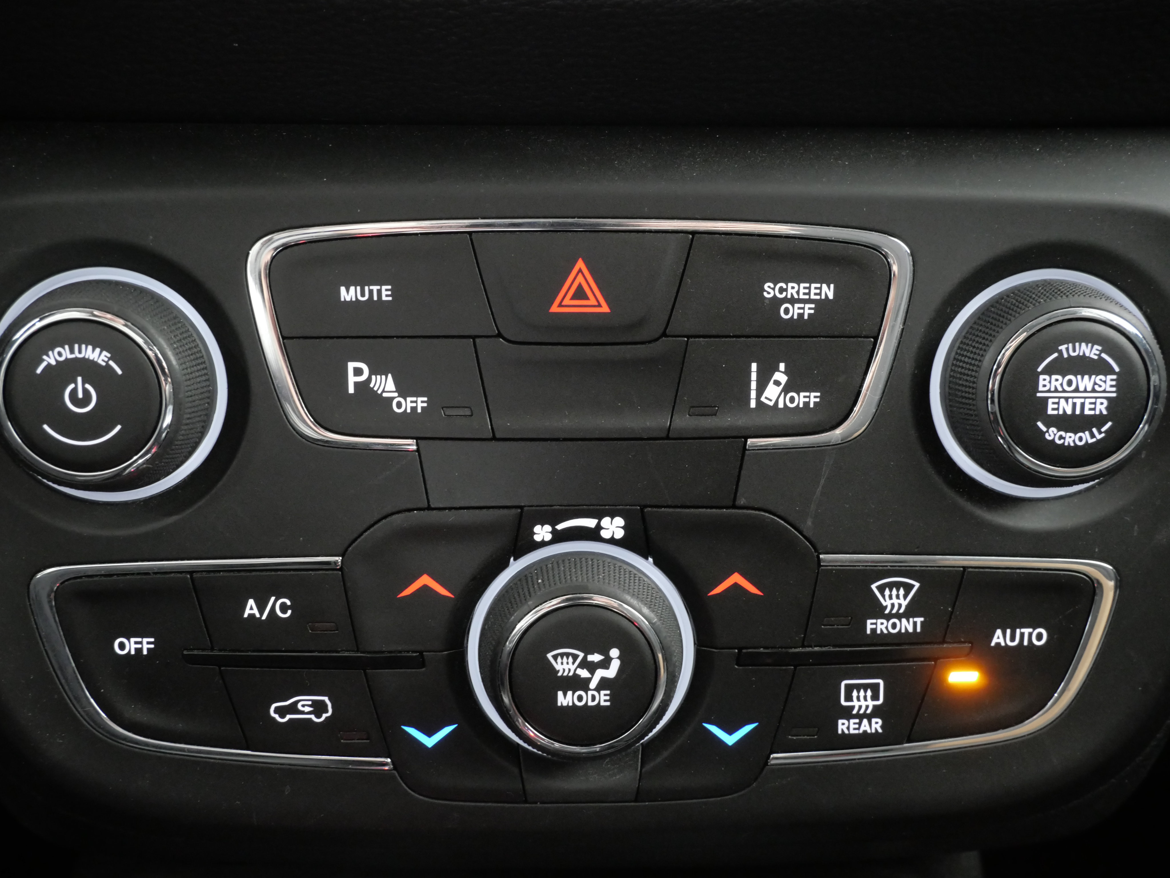 Used 2021 Jeep Compass Limited AWD/4WD image 19