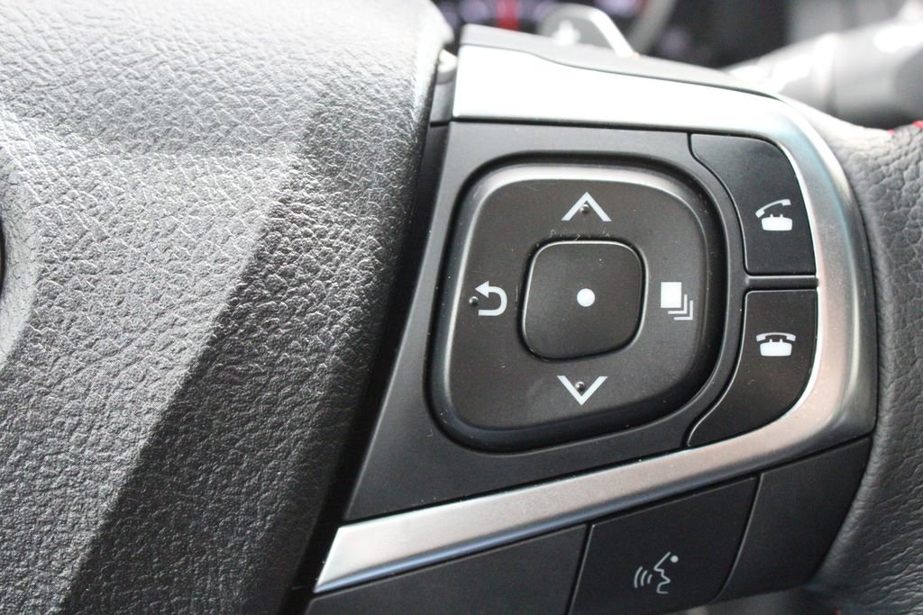Used 2015 Toyota Camry SE FWD image 31