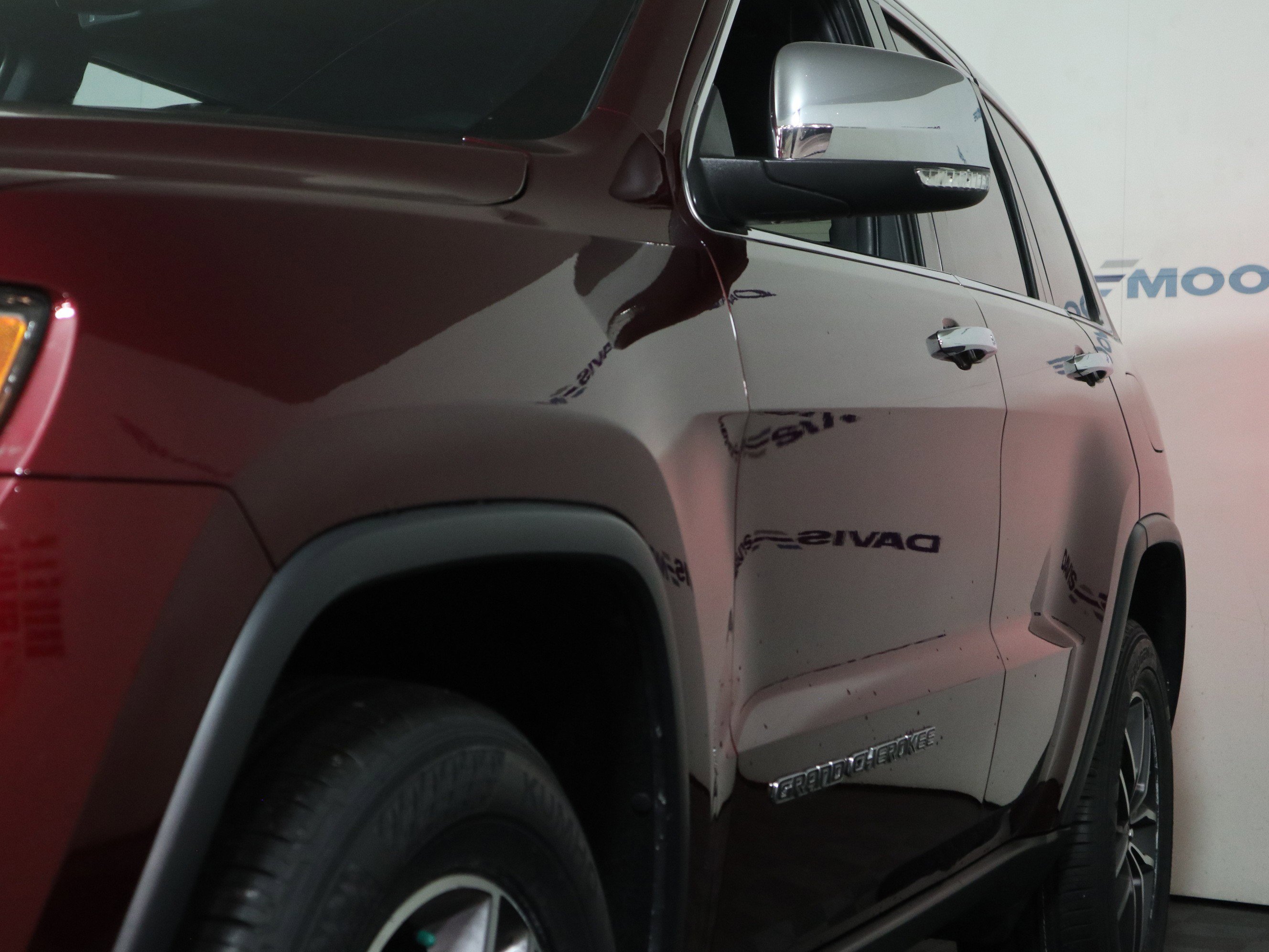 Used 2020 Jeep Grand Cherokee Limited w/ Luxury Group II image 11