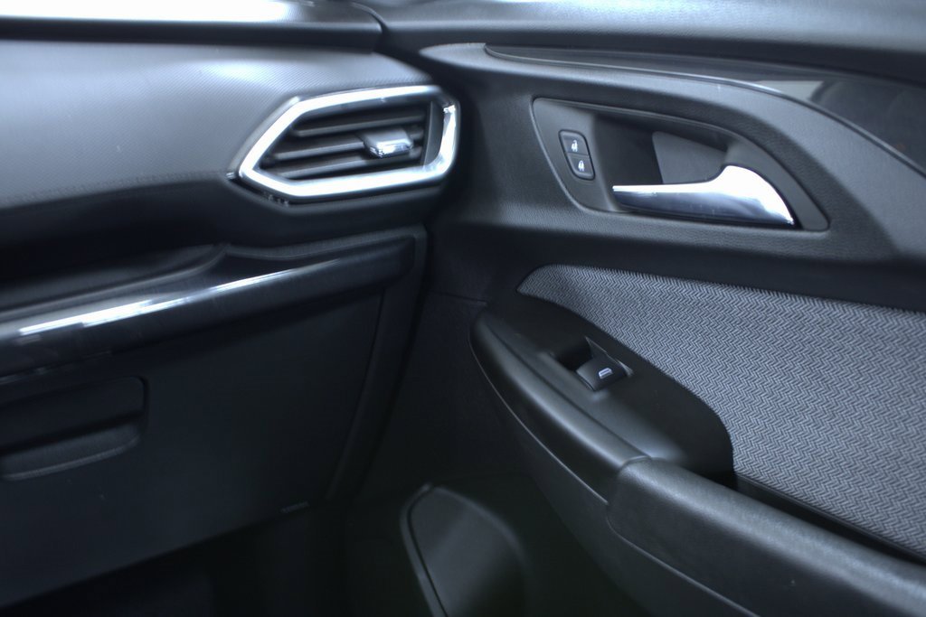 Used 2023 Chevrolet TrailBlazer LT image 16