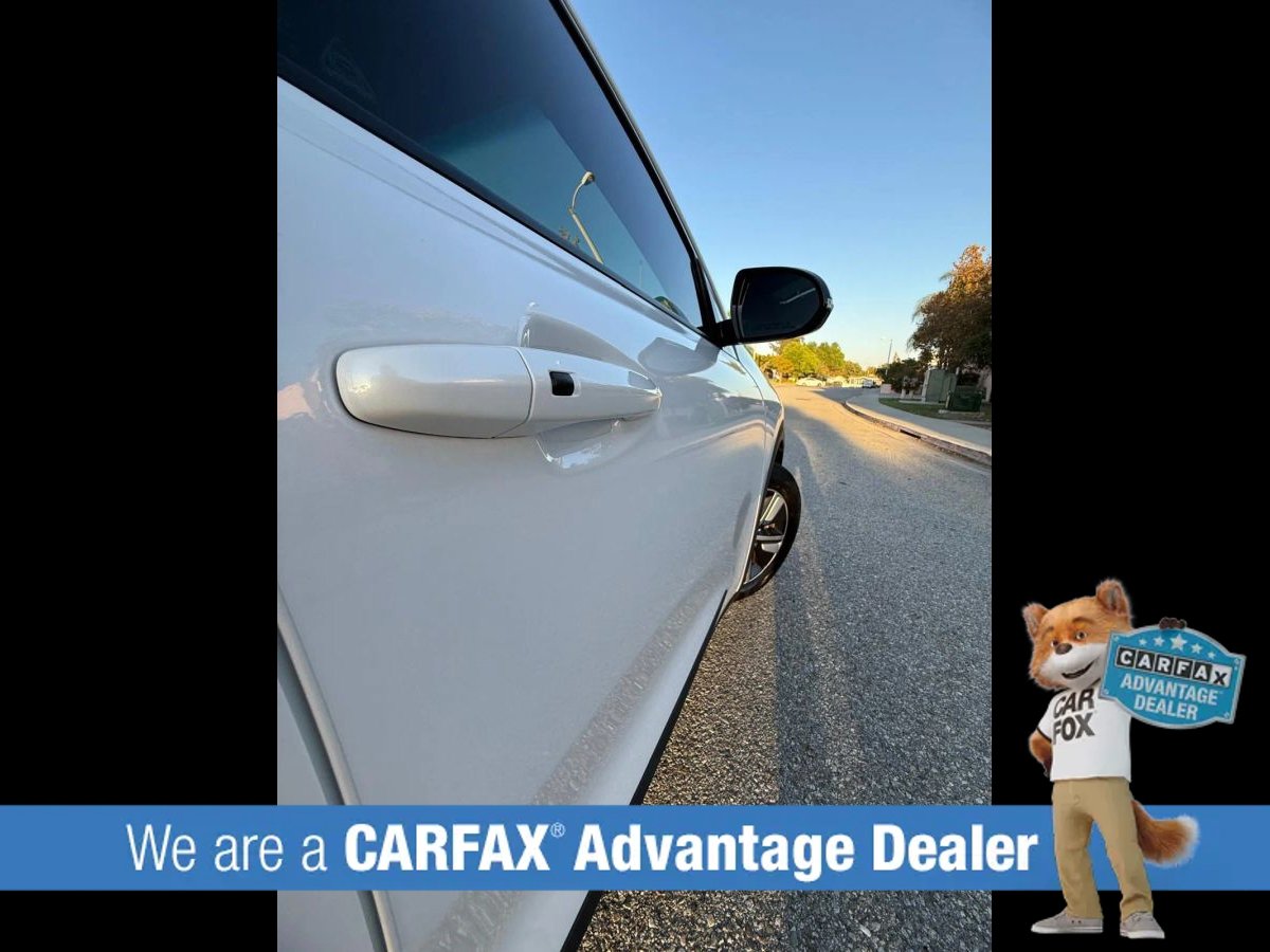 Used 2021 Kia Niro EX Premium FWD image 28