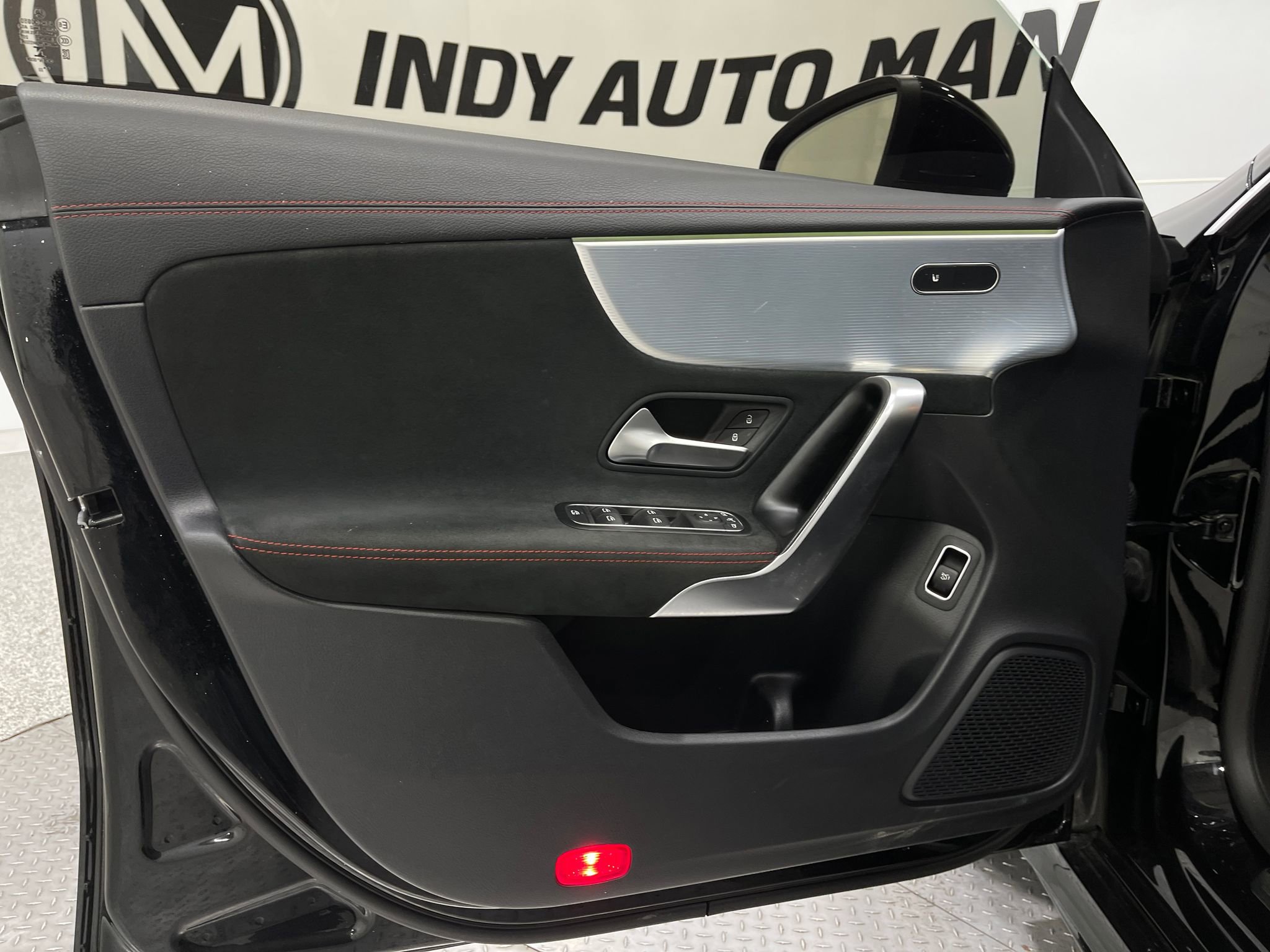 Used 2022 Mercedes-Benz CLA 250 4MATIC image 14