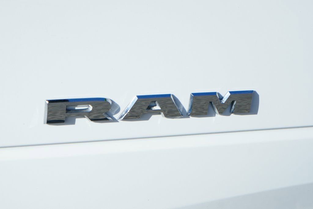 Used 2021 RAM 3500 Big Horn image 48