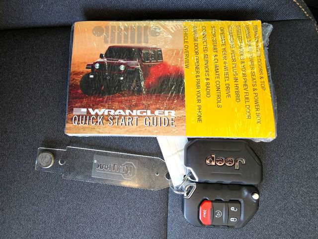 Certified 2025 Jeep Wrangler Unlimited Sahara w/ Safety Group AWD/4WD image 33