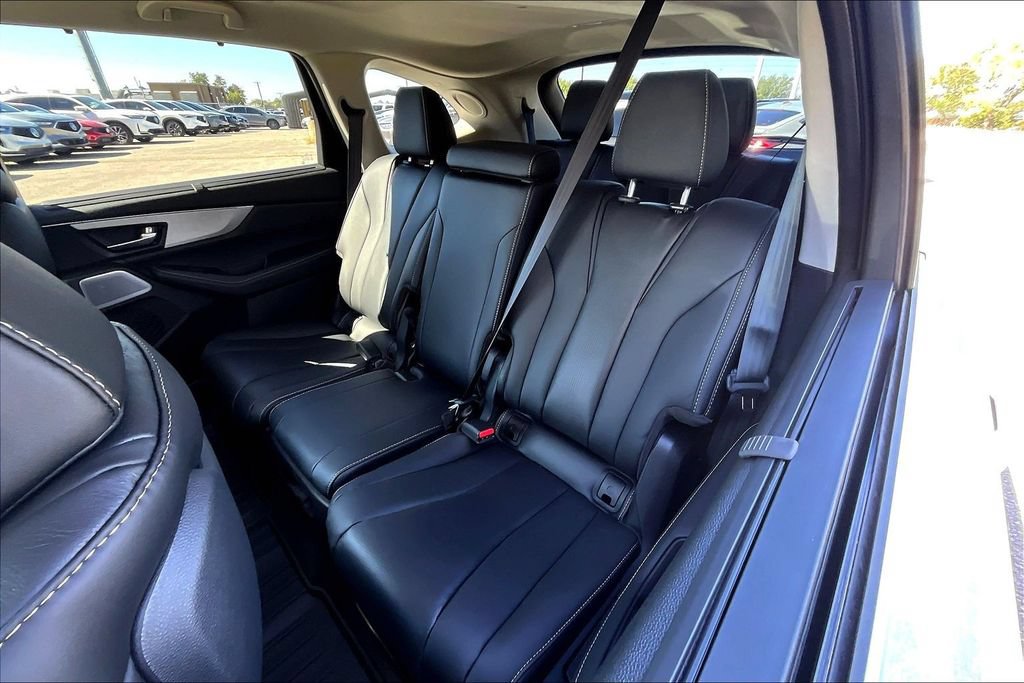 New 2026 Acura MDX w/ Technology Package FWD image 16