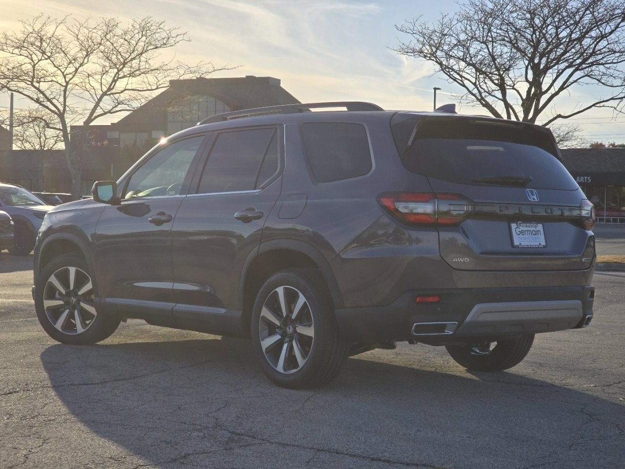 New 2025 Honda Pilot Touring image 19