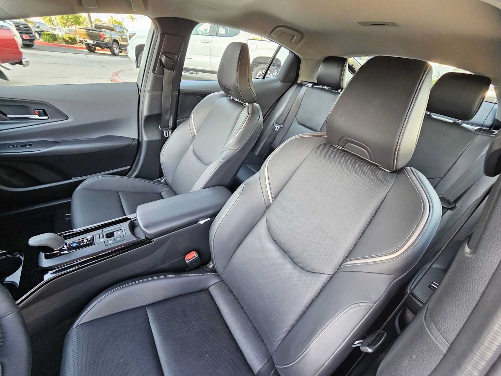 Certified 2026 Toyota Prius XLE FWD image 21