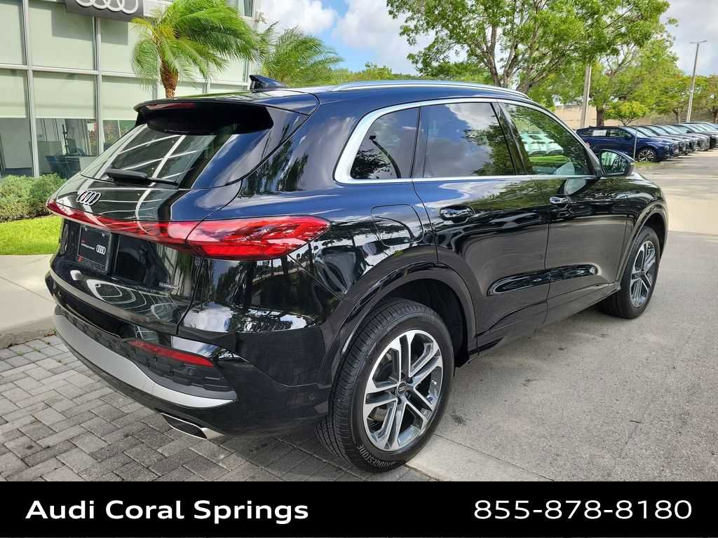 Certified 2025 Audi Q5 Premium w/ Convenience Package AWD/4WD image 8