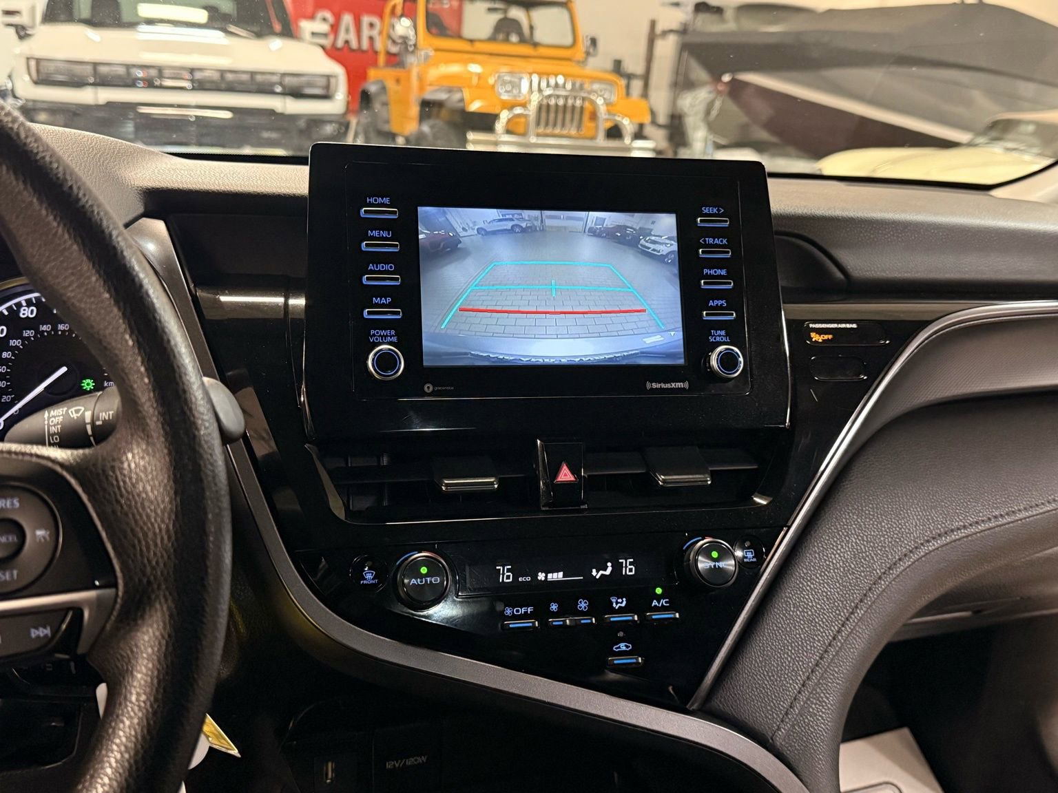 Used 2022 Toyota Camry LE image 42