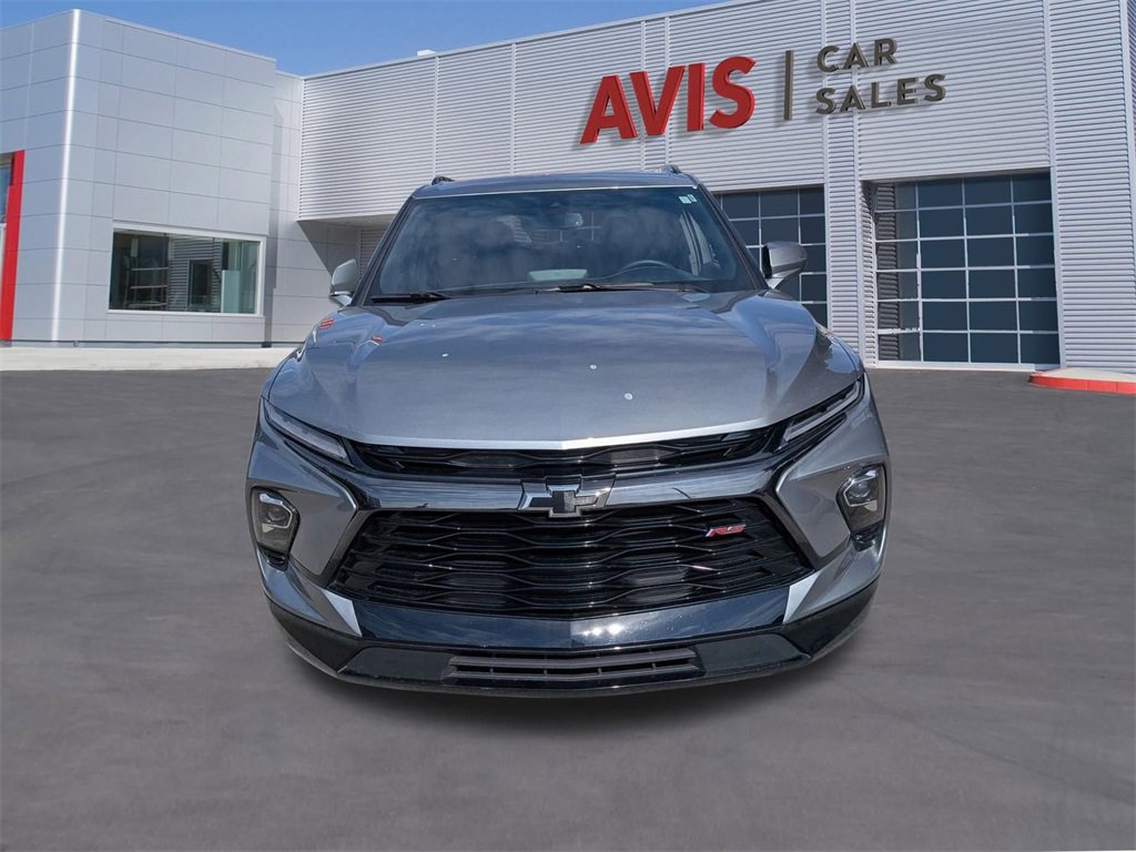 Used 2025 Chevrolet Blazer RS image 2