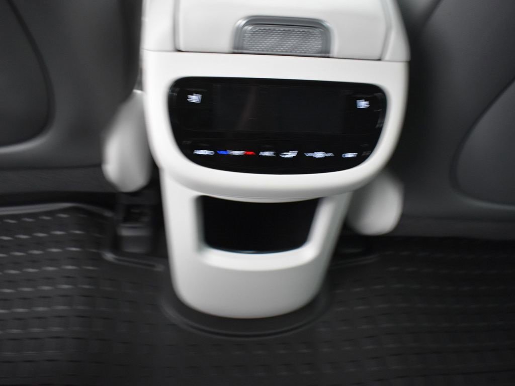 New 2026 Hyundai Ioniq 9 SEL image 13