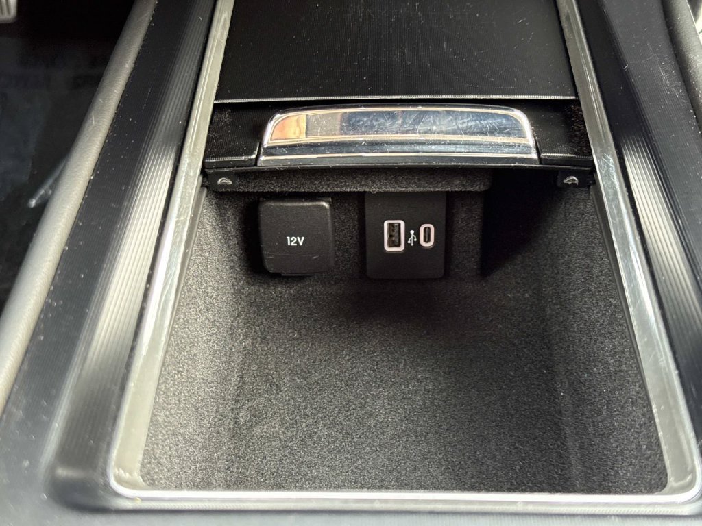 Used 2024 Lincoln Corsair AWD image 7