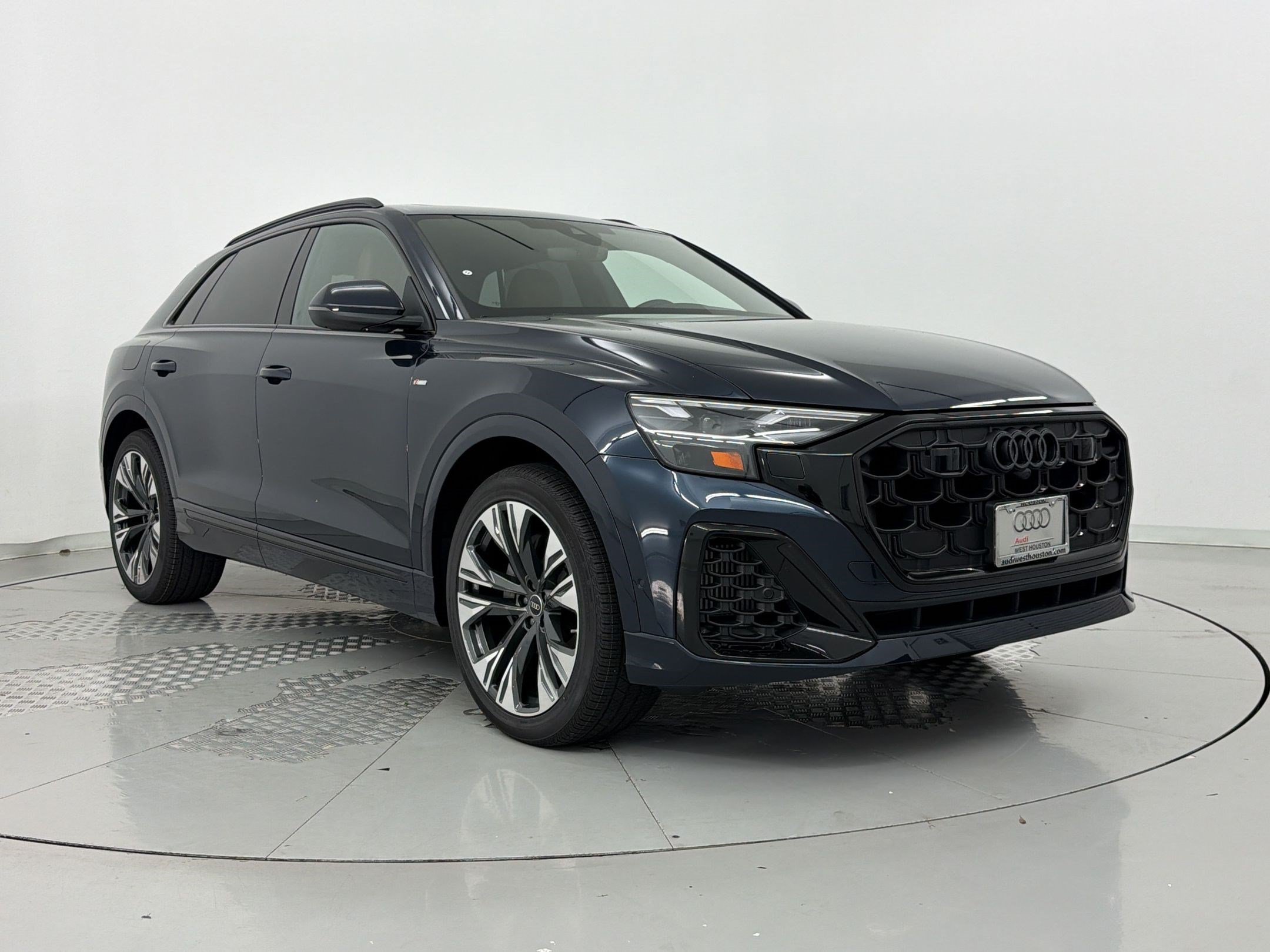 New 2026 Audi Q8 Premium Plus AWD/4WD image 7