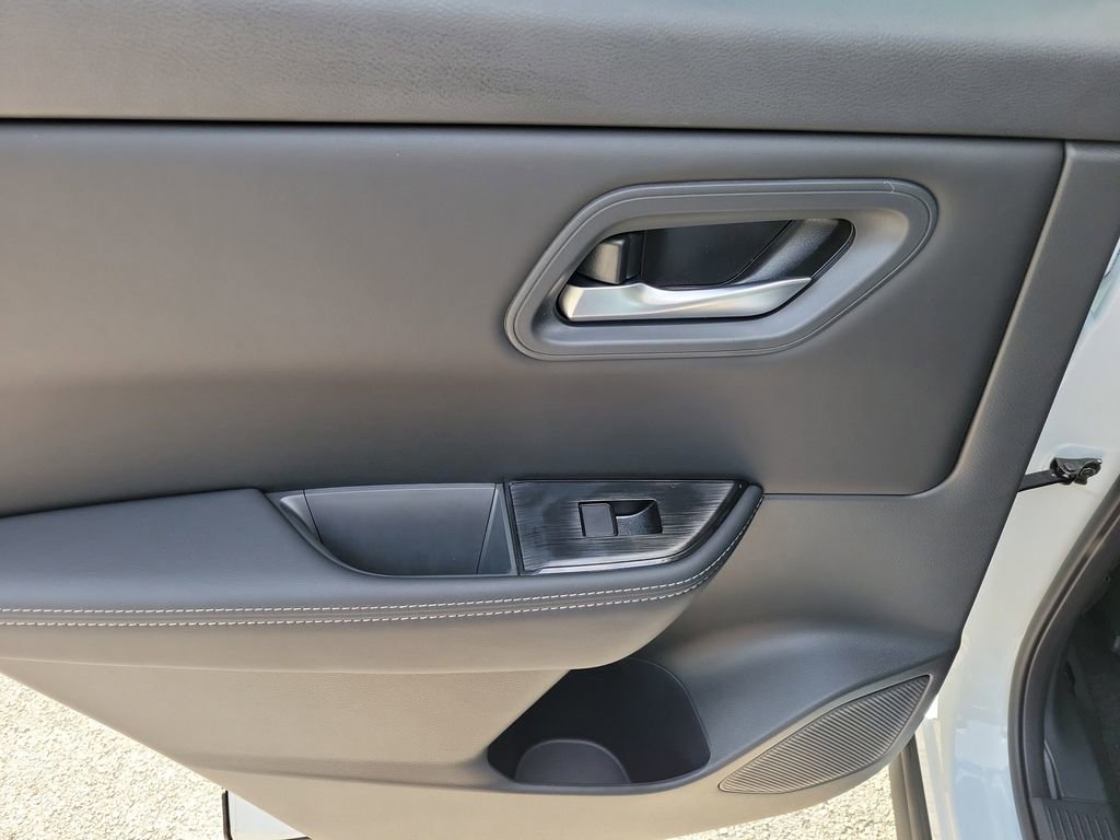 New 2026 Nissan Rogue SV image 13