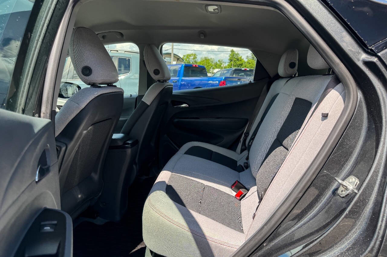 Used 2020 Chevrolet Bolt LT FWD image 20