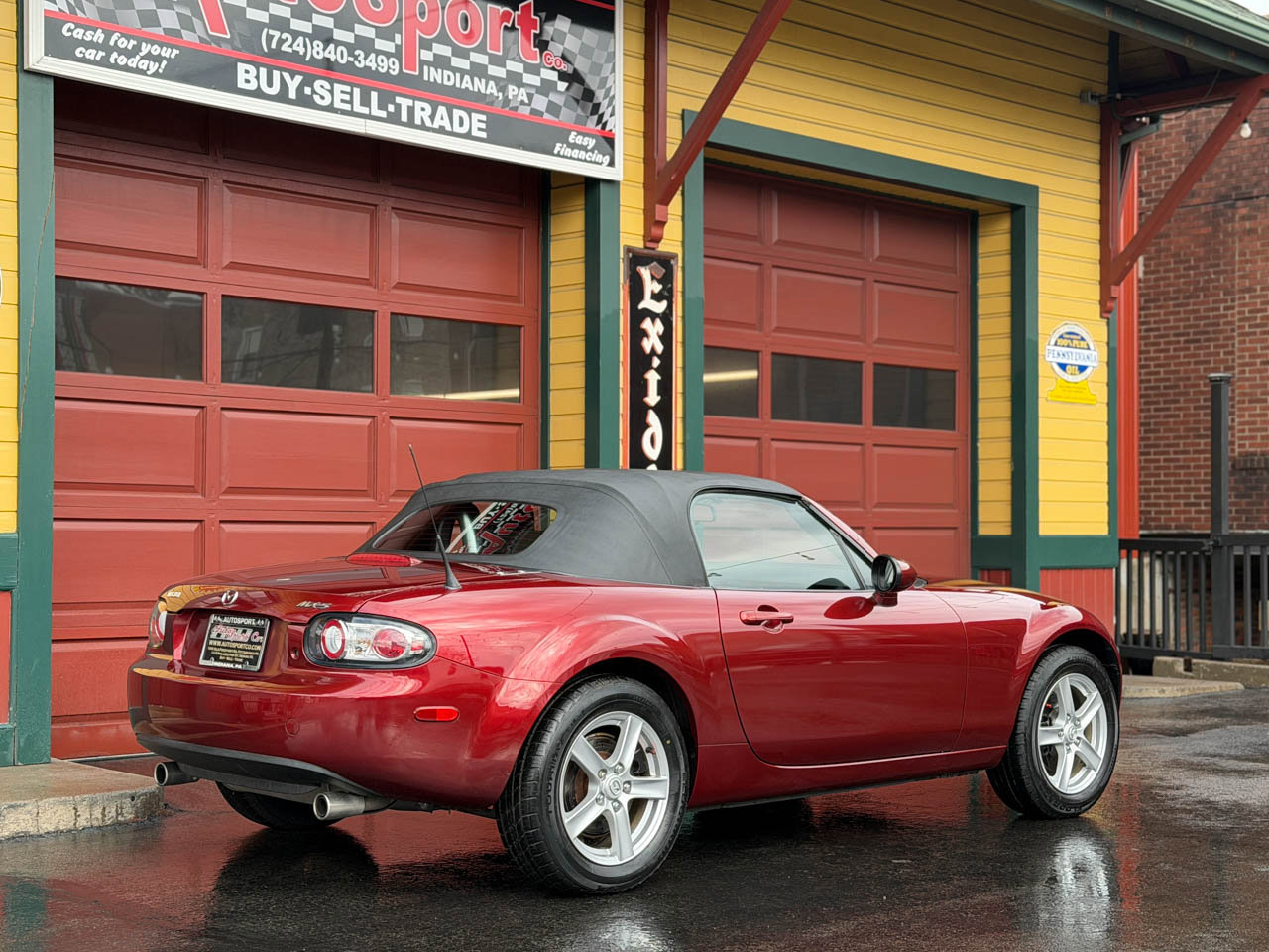 Used 2007 MAZDA MX-5 Miata Sport w/ Convenience Pkg image 5