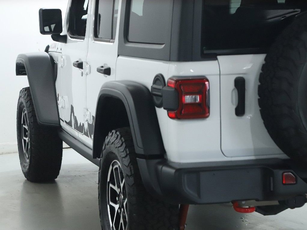 Used 2026 Jeep Wrangler Unlimited Rubicon w/ Technology Group AWD/4WD image 42