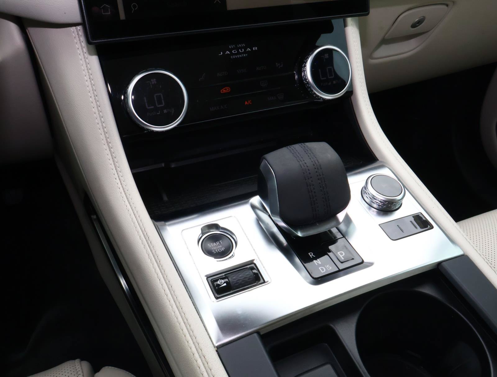 Used 2023 Jaguar F-PACE S AWD/4WD image 23